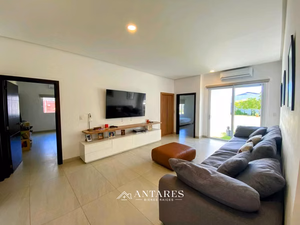 Exclusiva Casa en Condominio en Santo Domingo