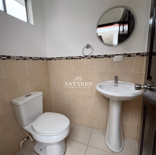Moderna Casa en Condominio en Veracruz, Ctra. Masaya