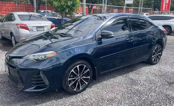 VENDO TOYOTA COROLLA SE 2019 AUTOMÁTICO