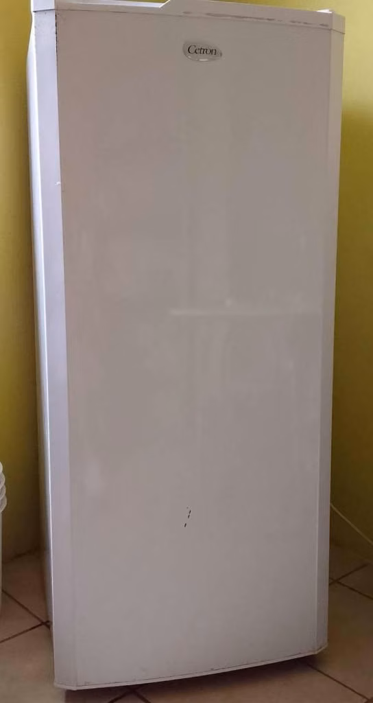 Refrigerador Cetron