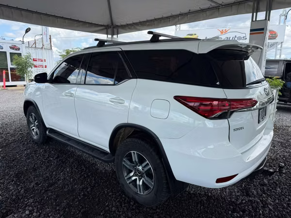 Toyota Fortuner 1GD 2.8 año 2022 mecánica 4x4