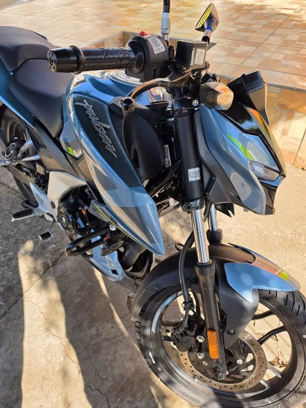 Vendo Pulsar N160 prácticamente Nueva 2026