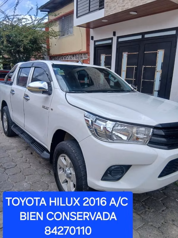 IMPECABLE TOTOTS HILUX 2016