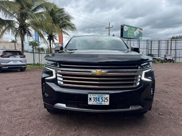 Chevrolet Suburban high country año 2024   46,000 km