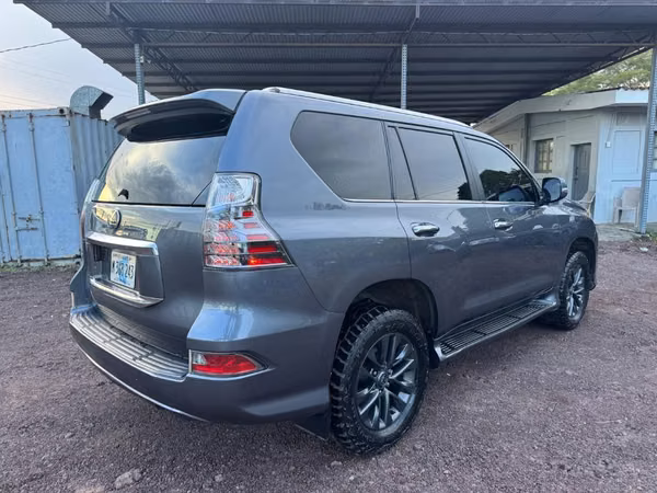 Lexus Gx460 año 2021