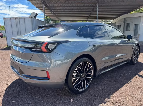 Zeekr 001 GT plus año 2025 full eléctrico premium