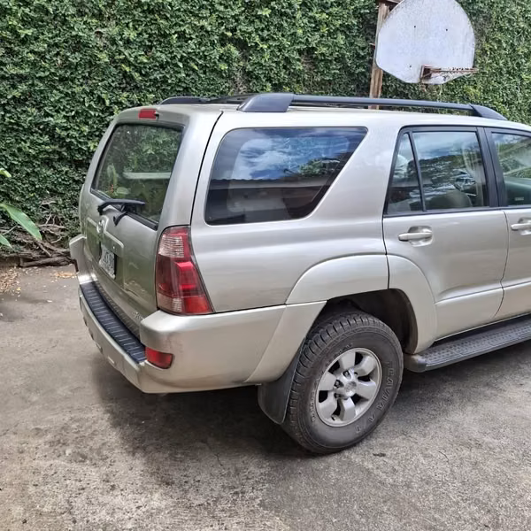 Se vende camioneta Four runner