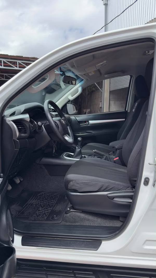 Toyota hilux