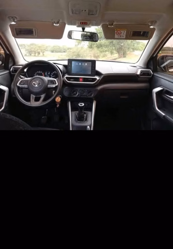 Vendo Toyota Raizw 2024 - Compacta, moderna y lista para ti!