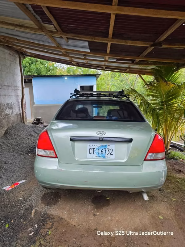 Hyundai Elantra Año 2003