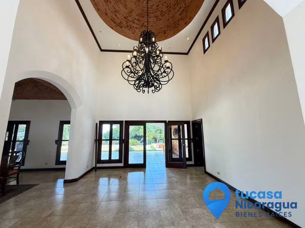Se renta en villa fontana sur