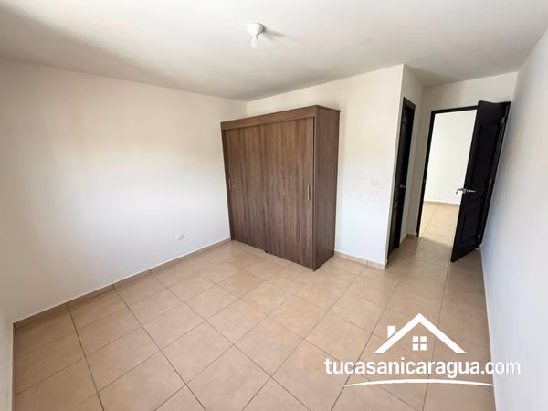 Rento casa nueva en cortijo de la sierra