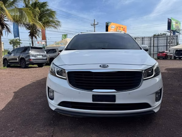 Kia carnival año 2018  full extras
