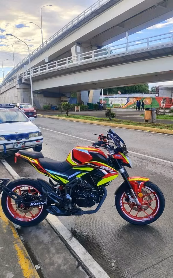 Moto Katana 250