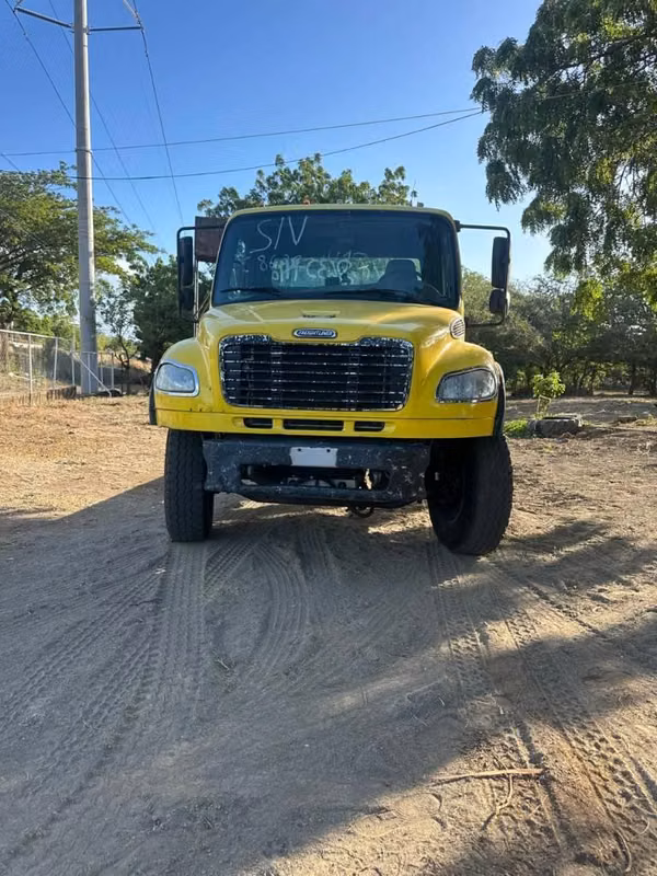 ¡OPORTUNIDAD! FREIGHTLINER 2014 EN VENTA