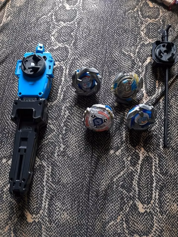 Lote de Beyblade