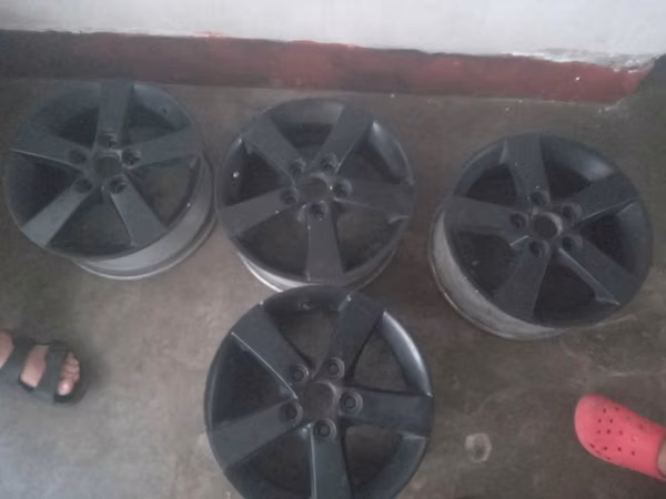Se vende juego de rines de lujo #15