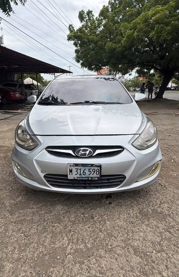 Vehículo Accent 2012