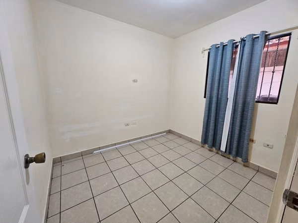 Casa en Venta en Villas Valeska 1 | Km 13 Carretera Masaya | US$75,000