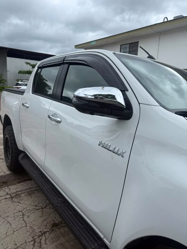 Toyota Hilux SRV