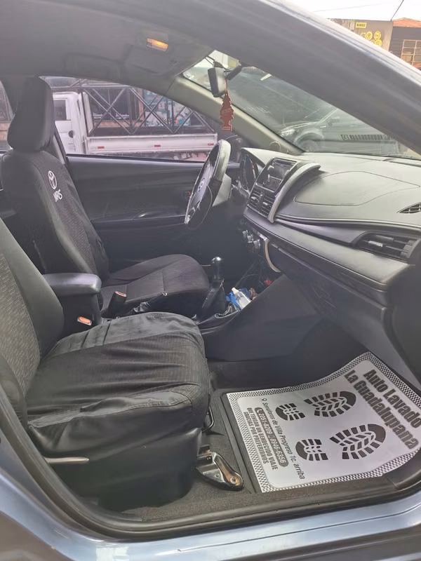 VENTA DE TOYOTA YARIS