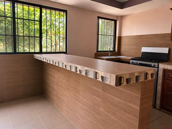 ¡CASA EN VENTA EN VISTAS DE MOMOTOMBO!