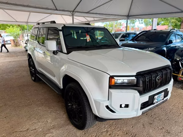TOYOTA LAND CRUISER PRADO LUXURY AÑO 2026