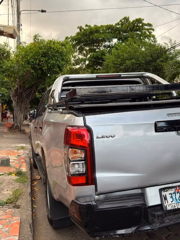 L200 Sportero AUTOMÁTICA 4x4