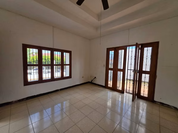 AG, SE VENDE CASA EN REPARTO SAN JUAN EN MANAGUA