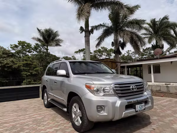 TOYOTA LAND CRUISER VX