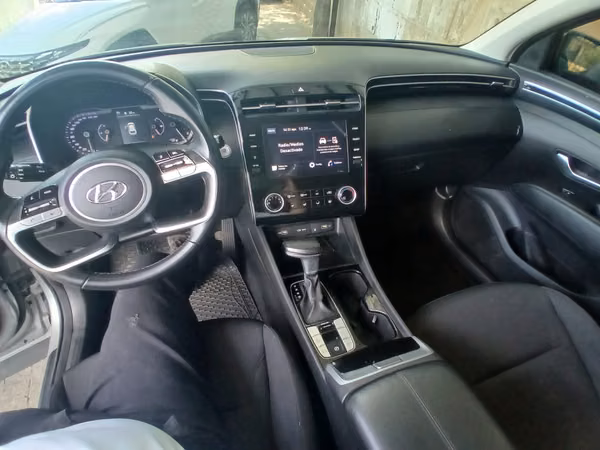  HYUNDAI TUCSON AT 2024