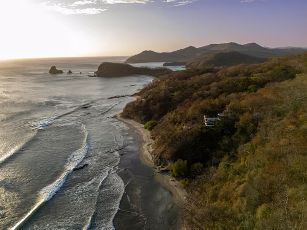 Oceanfront Cliffside Villa for Sale in Playa Maderas, San Juan del Sur, Nicaragua Villa Pinolera