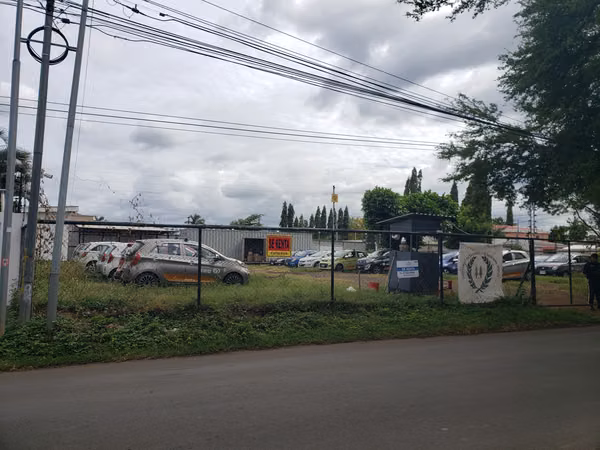 Se Renta amplio terreno comercial de 3000vara2 en las colinas