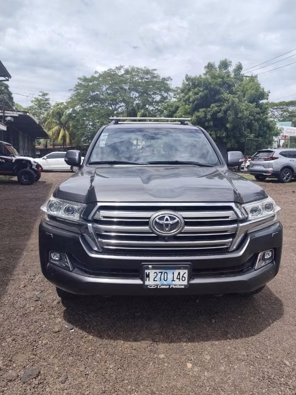 Land Cruiser Vx año 2017