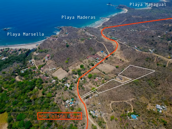 Acreage within walking distance to Playa Maderas and Playa Marsella