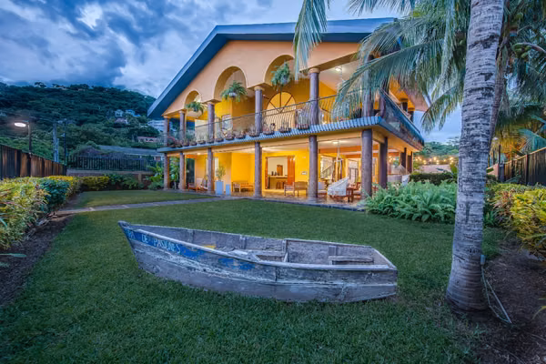 Elementos del Sur, A luxurious home in San Juan del Sur
