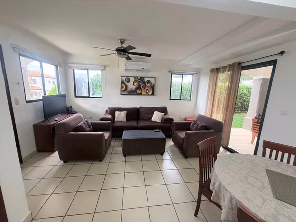 FP- Se renta casa en Santo Domingo