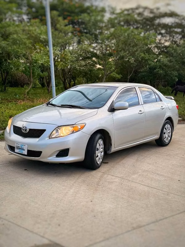TOYOTA COROLLA LE 2009