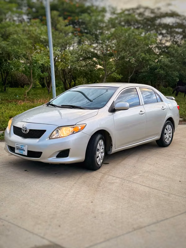 TOYOTA COROLLA LE JAPONES