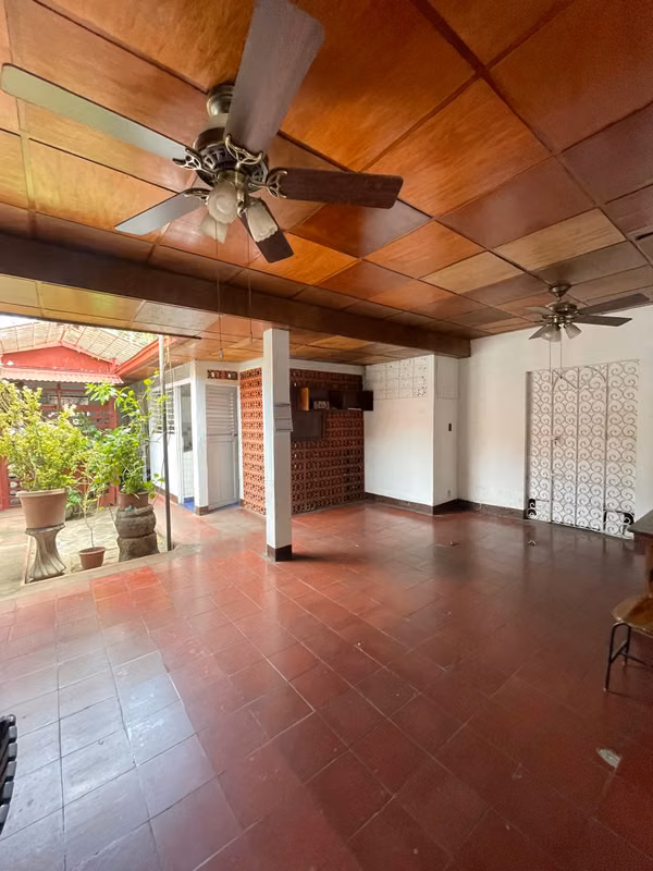 NO-Vendo casa en Montoya