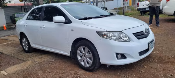 TOYOTA COROLLA XLI JAPONÉS, AÑO 2011. AUTOMÁTICO