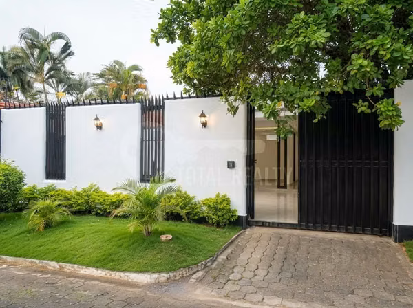 House for sale or rent in Las Colinas