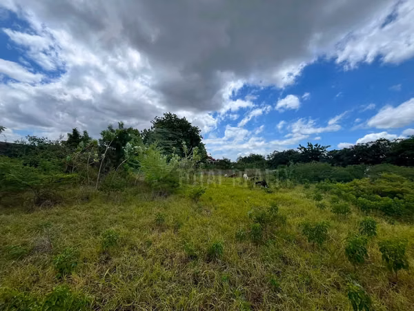 Lot for sale in Las Jaguitas