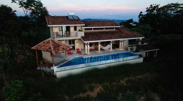 Casa en venta en Rancho Santana, Tola