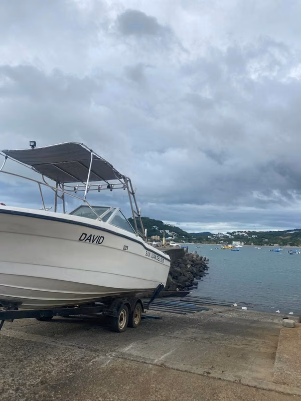 21 foot yacht with Suzuki 175 HP + cart included