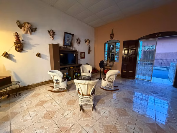 Se renta casa en Granada 