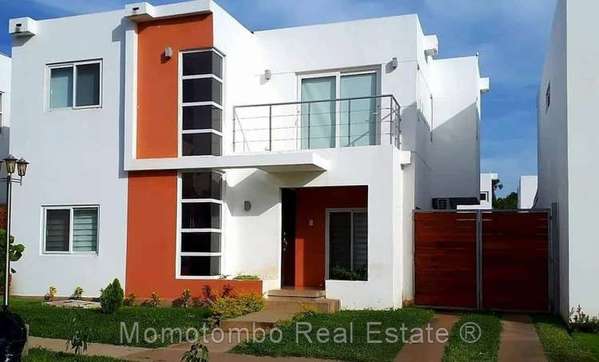 Venta de Casa en Las Colinas 
