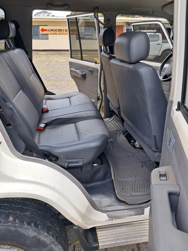 OI SUBASTA TOYOTA LAND CRUISER ST/WAGON, 2013