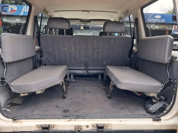 OI SUBASTA TOYOTA LAND CRUISER ST/WAGON, 2013