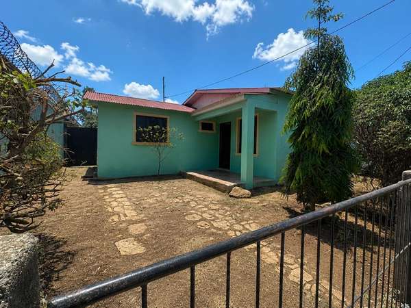 HOUSE FOR SALE - 124; LOTIFICATION OF COCONUTS - DIRIAMBA, CARAZO